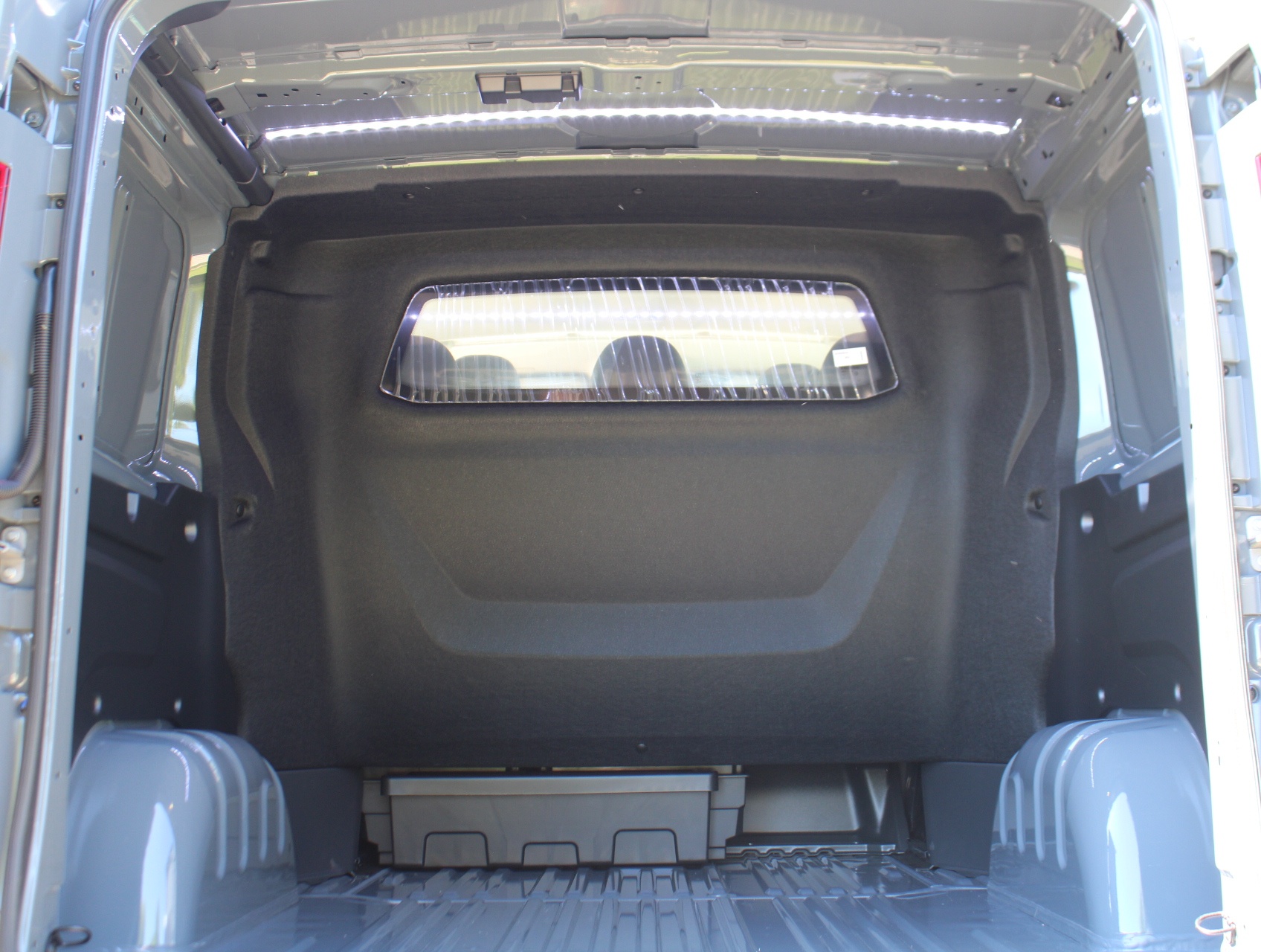 Nissan Primastar Dubbele Cabine L1H1 150pk MT Tekna