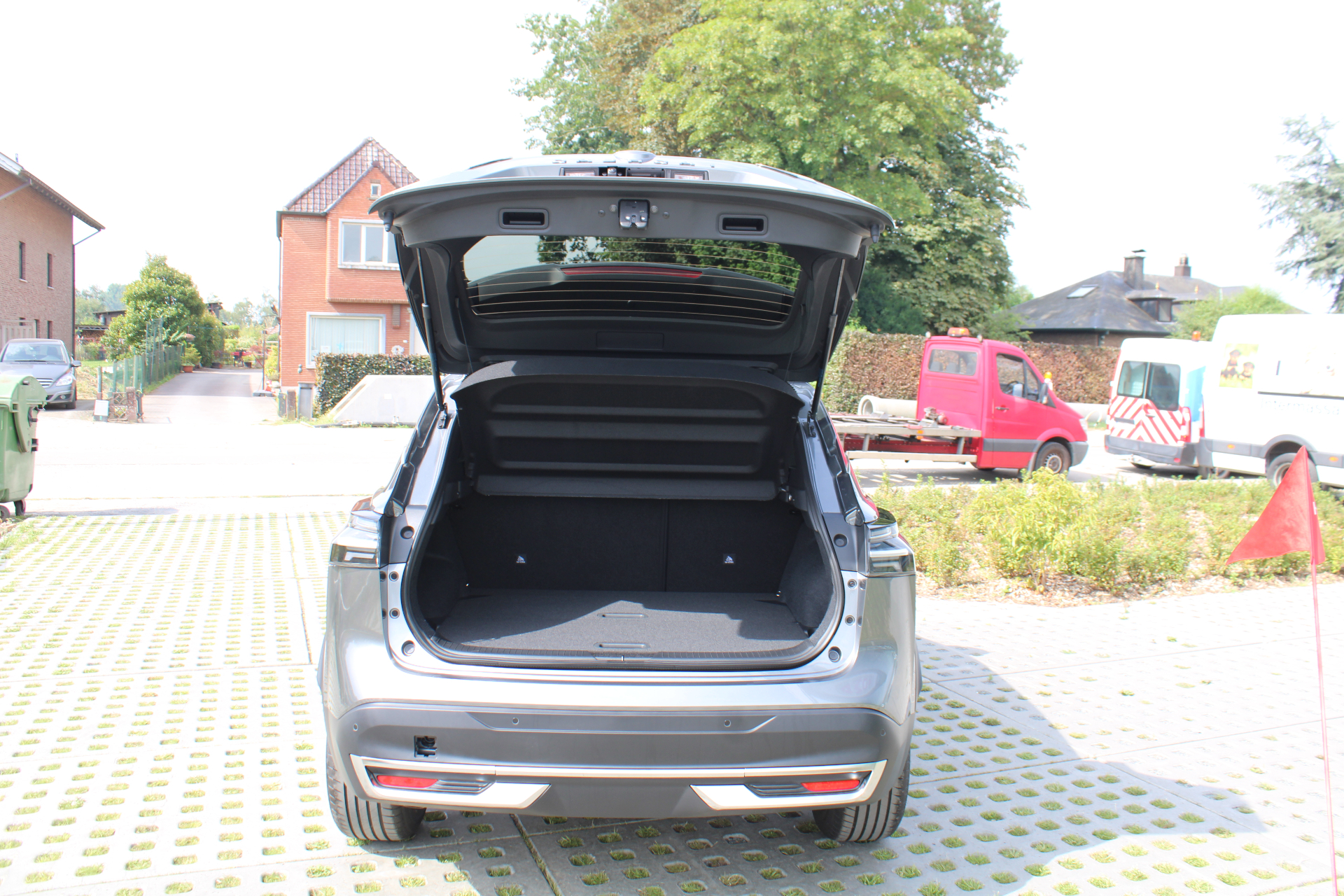 Nissan QASHQAI Mild-Hybrid N-Connecta Xtronic + Glass Roof + Easy Pack