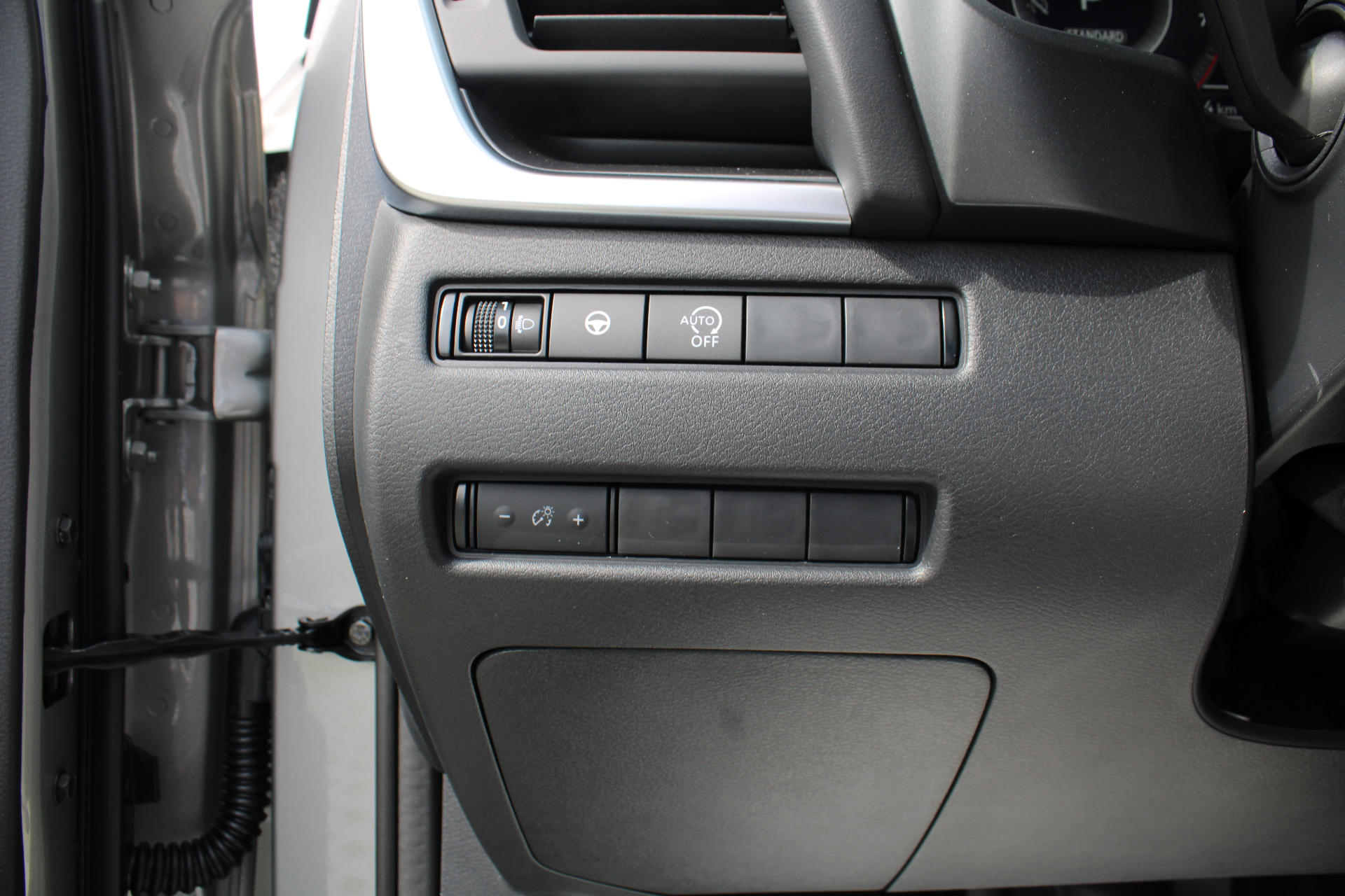 Nissan QASHQAI Mild-Hybrid N-Connecta Xtronic + Glass Roof + Easy Pack