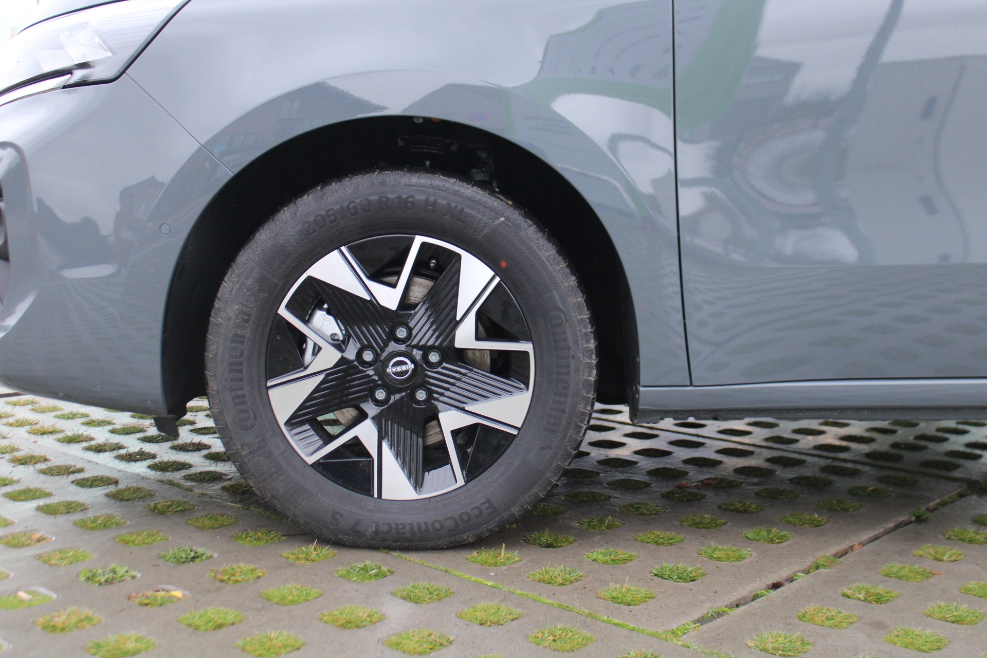 Nissan Townstar COMBI L1H1 N-CONNECTA 130pk (Automaat) + Design Pack