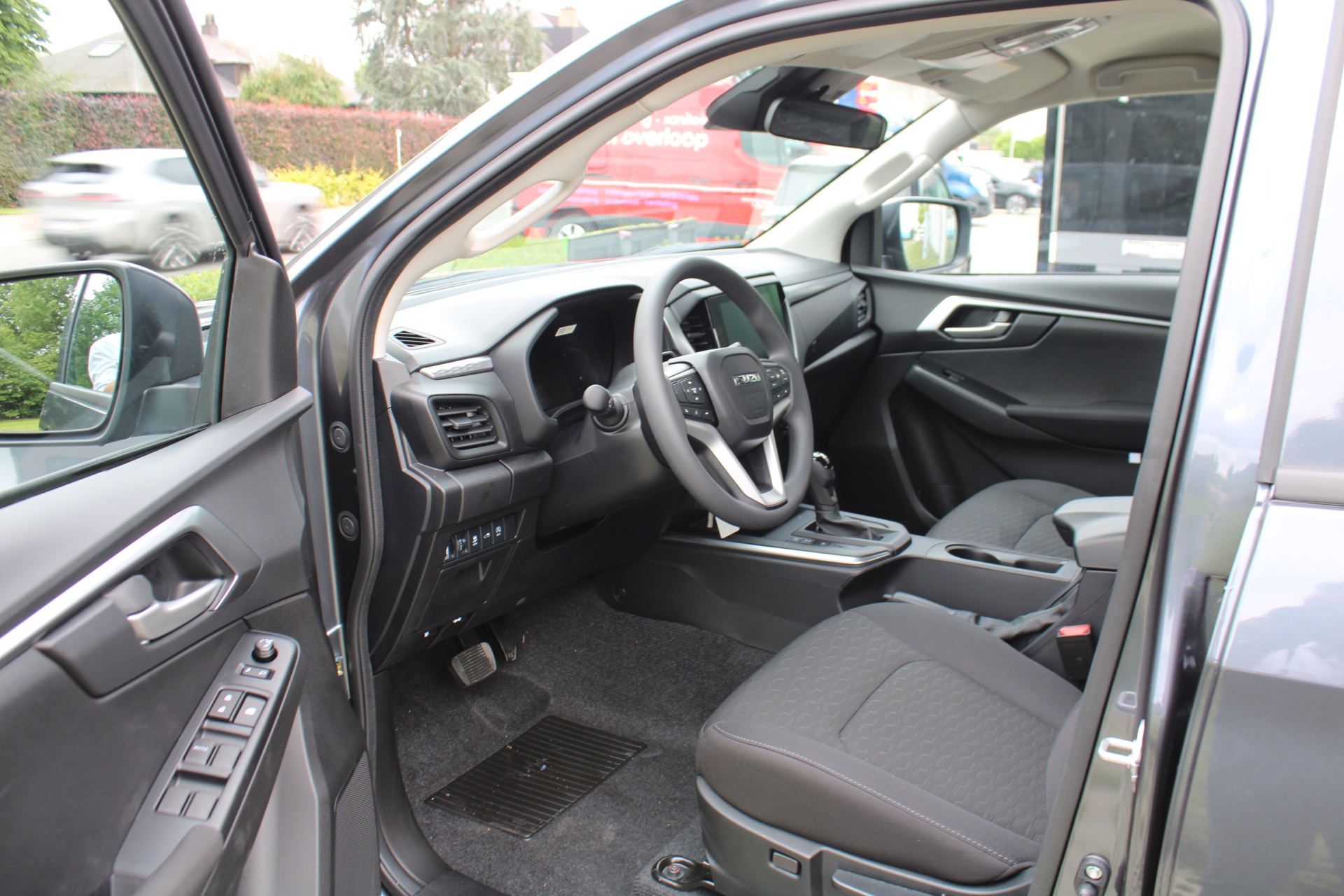 Isuzu D-Max 2.2d Double Cab LS AT8 + Diff. Lock