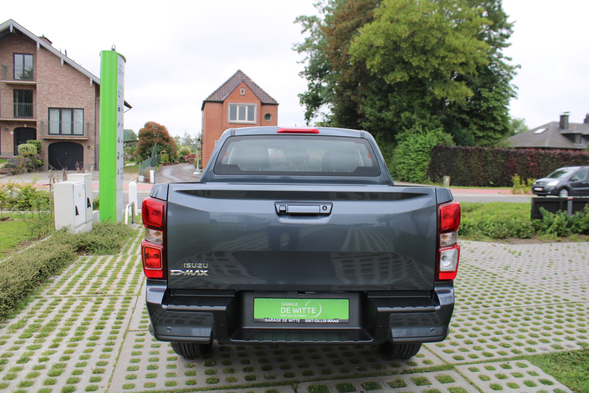 Isuzu D-Max 2.2d Double Cab LS AT8 + Diff. Lock