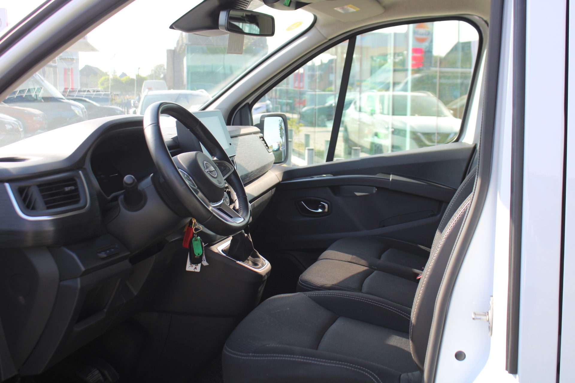 Nissan Primastar Crew Van N-Connecta 150pk MT + Cargo Pack