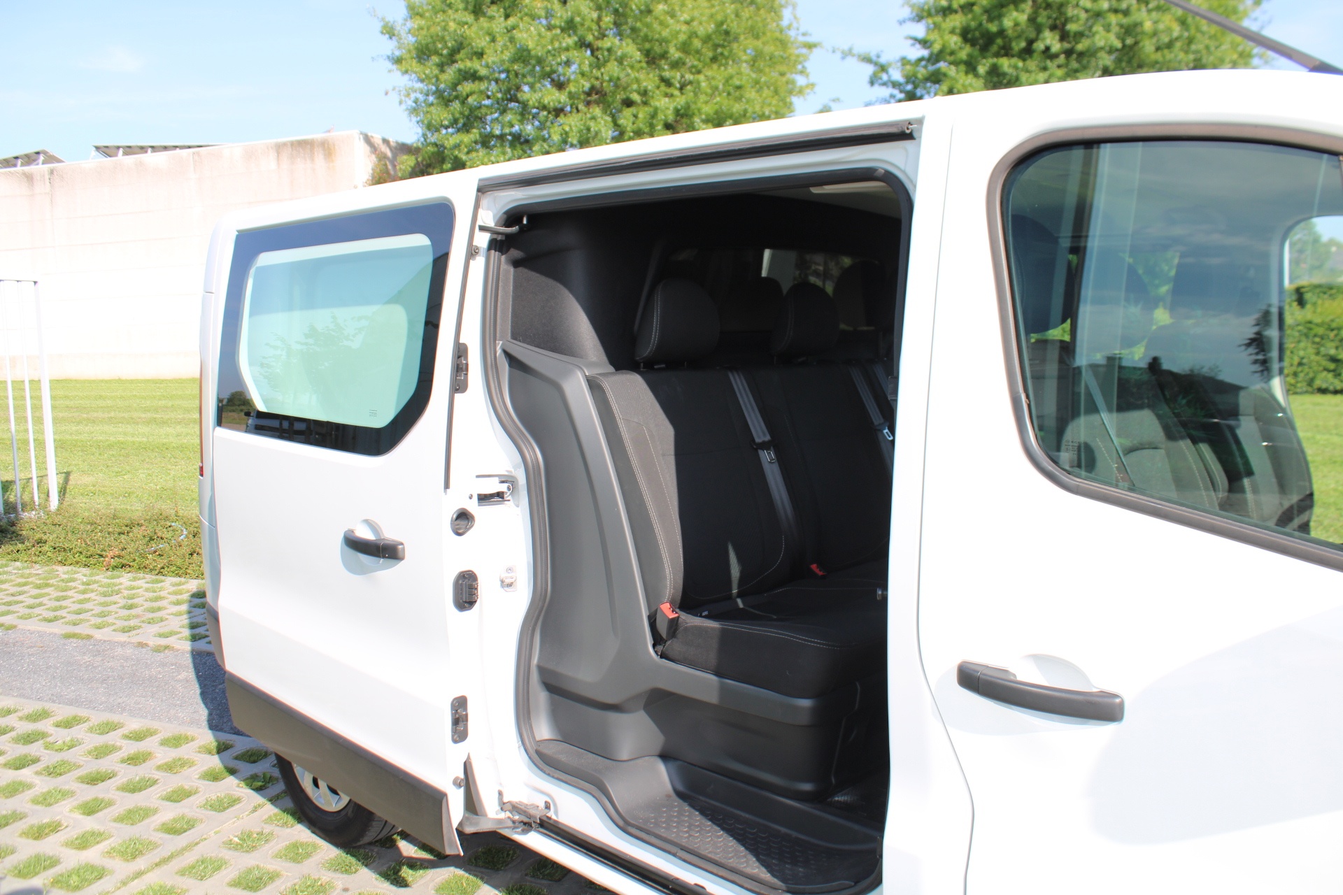 Nissan Primastar Crew Van N-Connecta 150pk MT + Cargo Pack