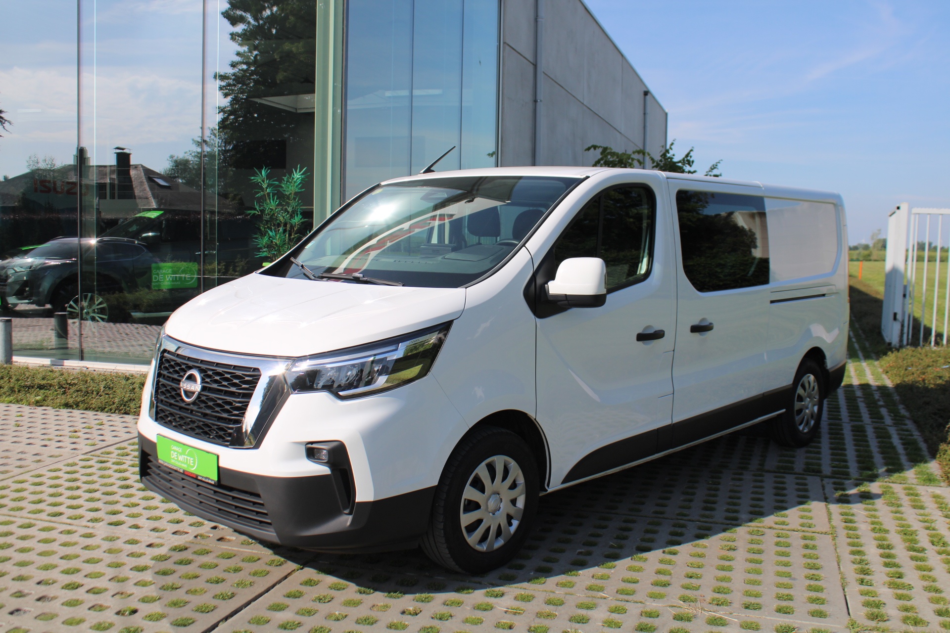 Nissan Primastar Crew Van N-Connecta 150pk MT + Cargo Pack