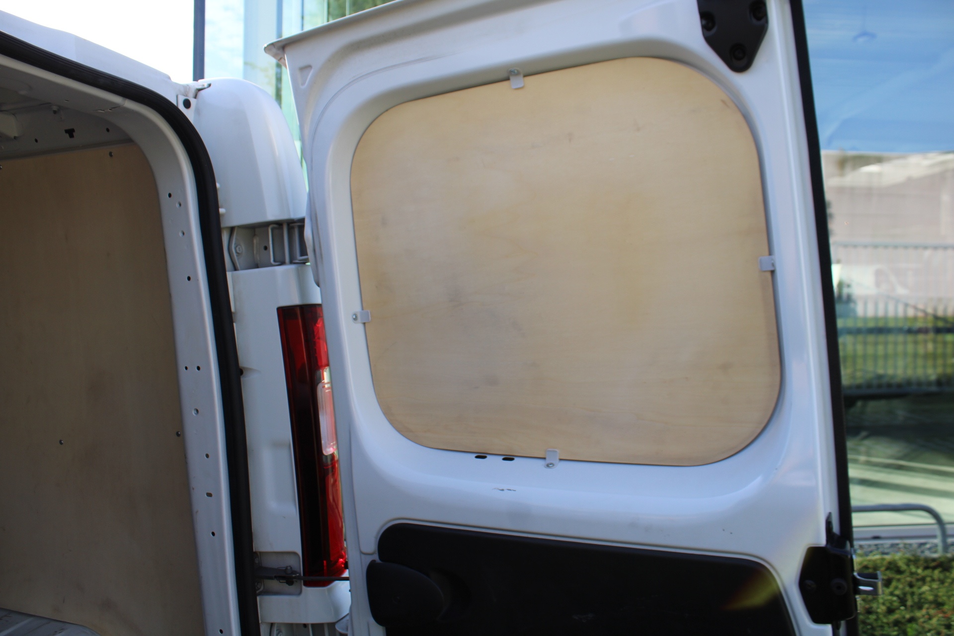 Nissan Primastar Crew Van N-Connecta 150pk MT + Cargo Pack