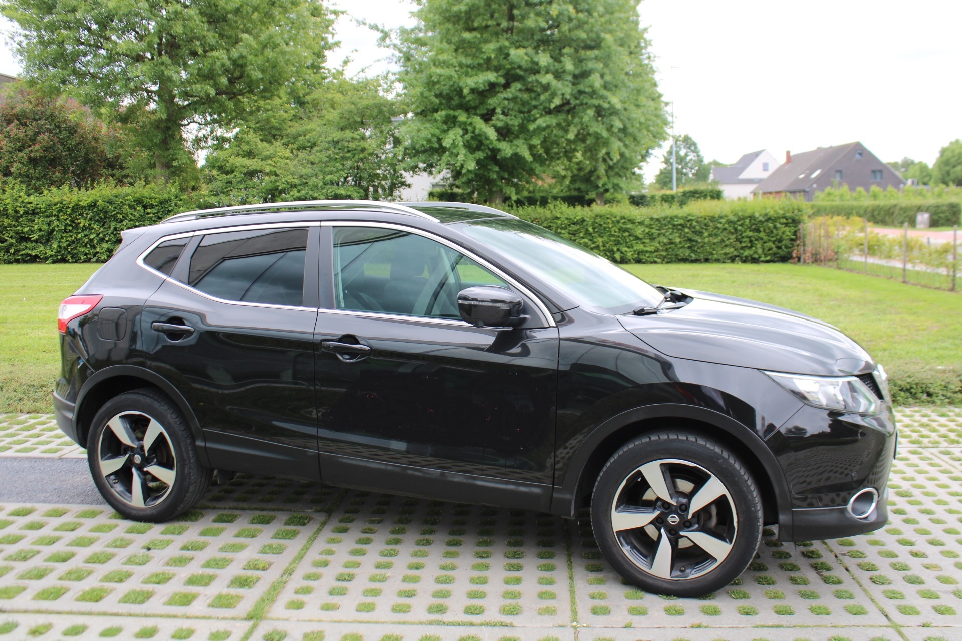 Nissan QASHQAI N-Connecta 163pk DIG-T + Design Pack