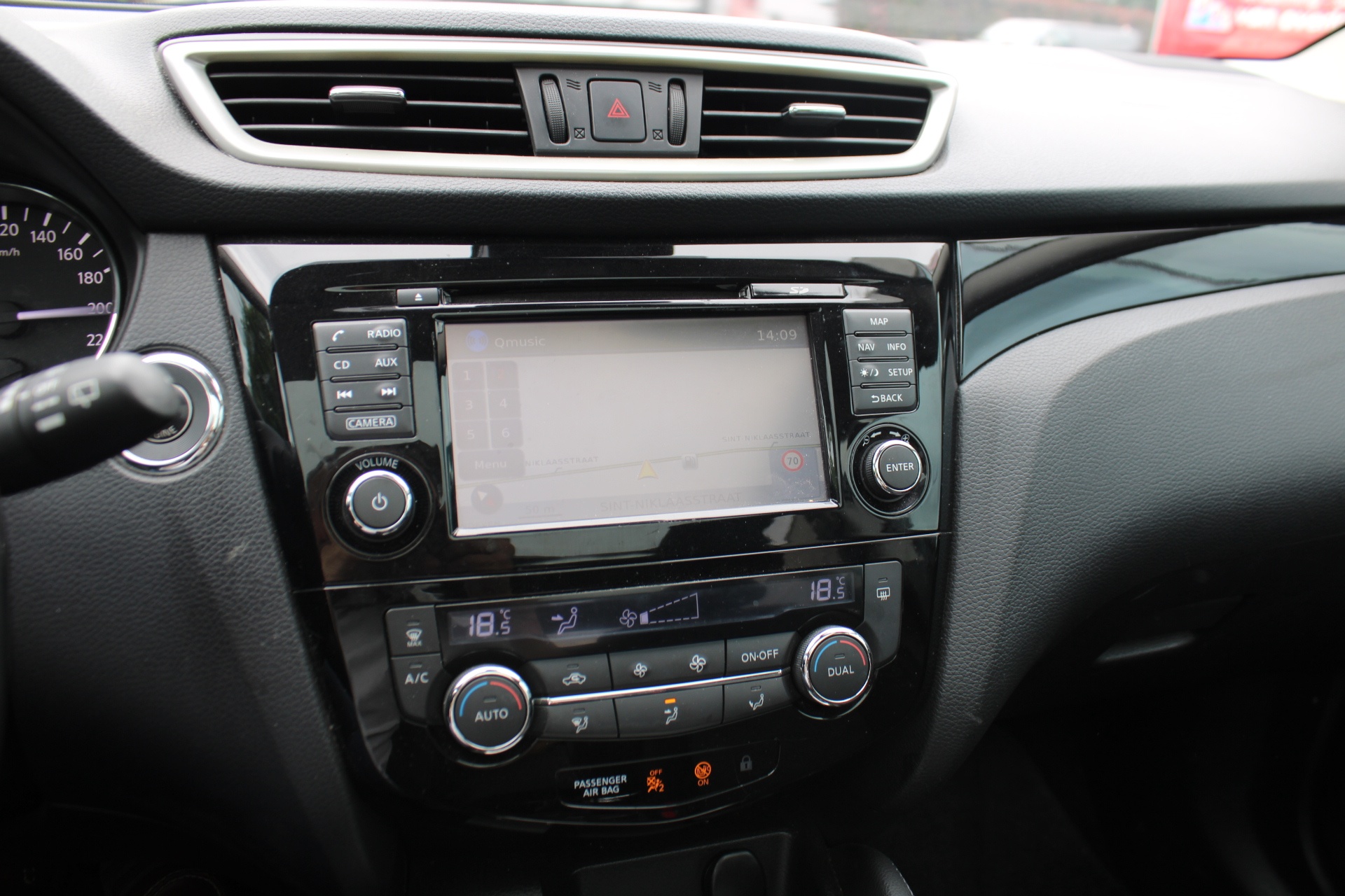 Nissan QASHQAI N-Connecta 163pk DIG-T + Design Pack