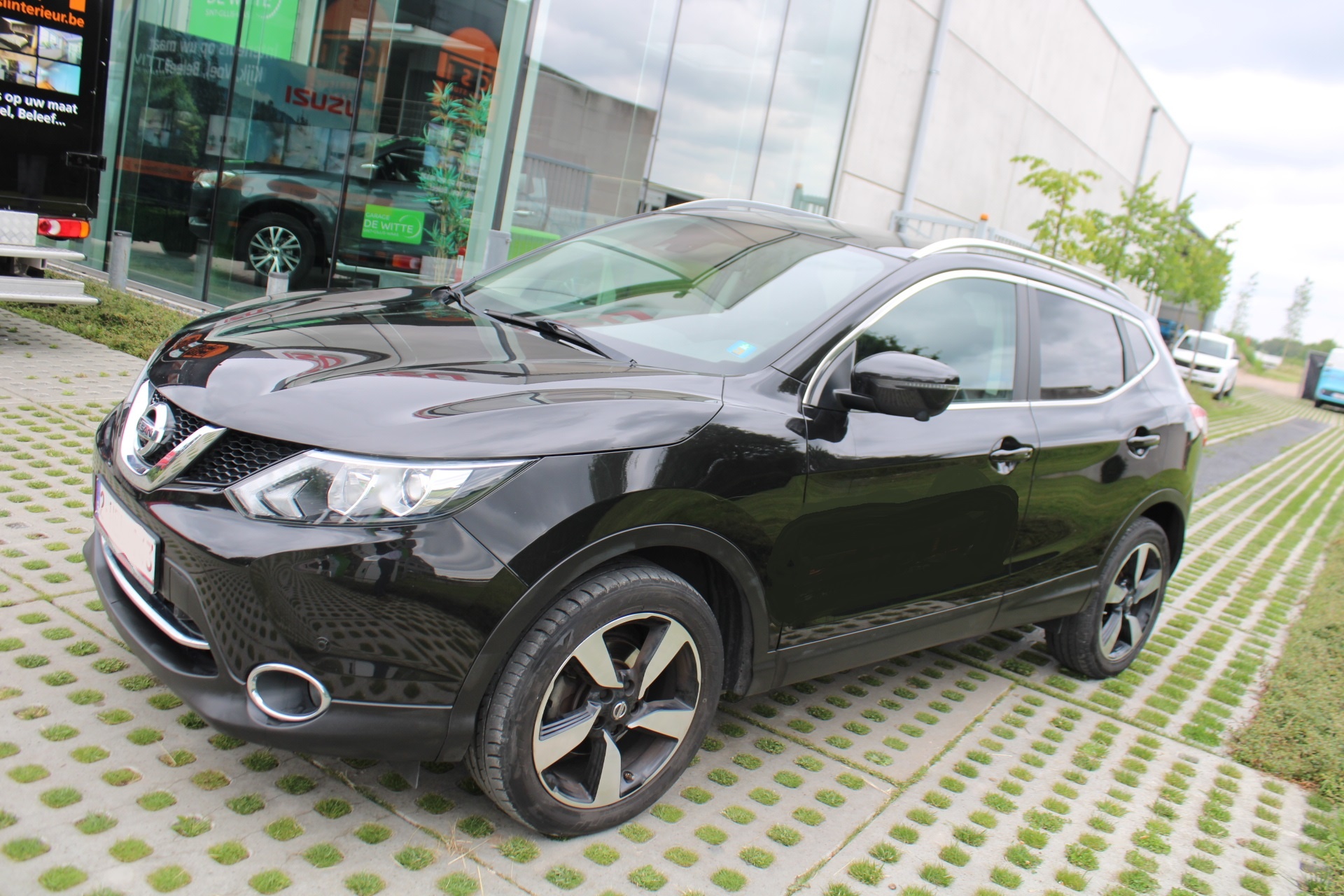 Nissan QASHQAI N-Connecta 163pk DIG-T + Design Pack