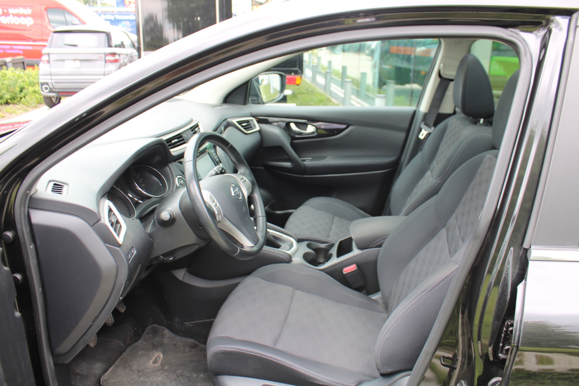 Nissan QASHQAI N-Connecta 163pk DIG-T + Design Pack