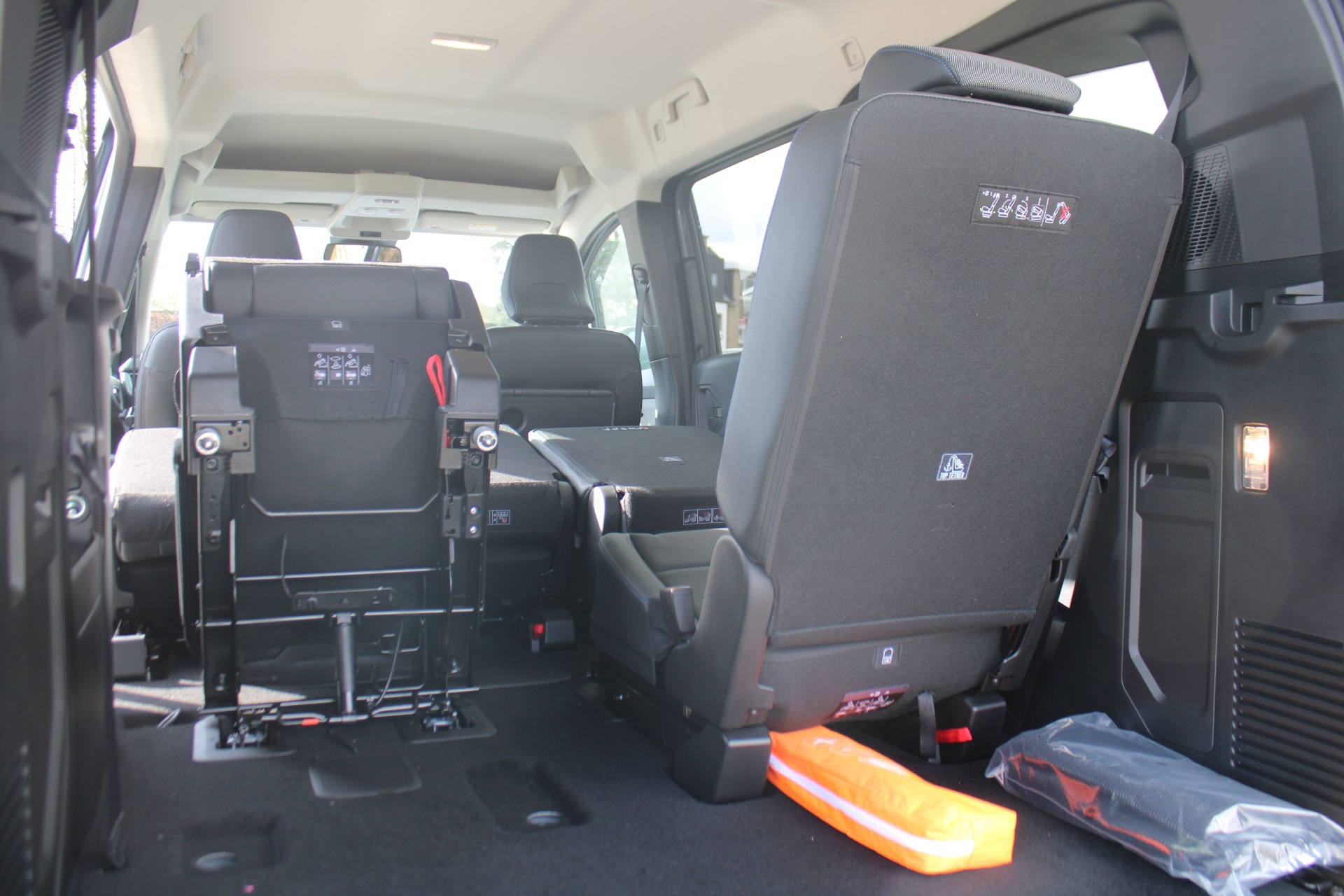 Nissan Townstar COMBI L2H1 TEKNA (Automaat) – 7 Zitplaatsen