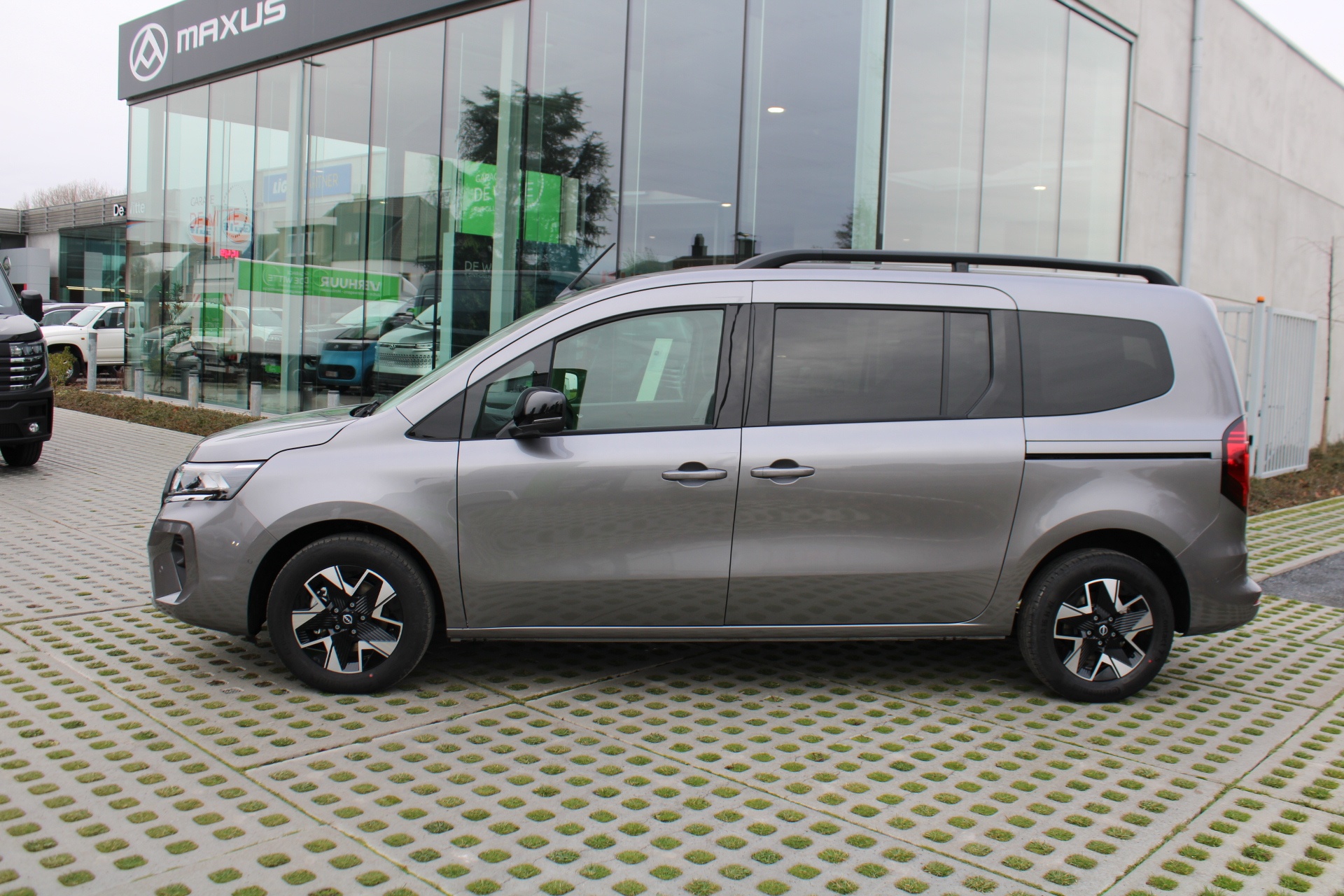Nissan Townstar COMBI L2H1 TEKNA (Automaat) – 7 Zitplaatsen