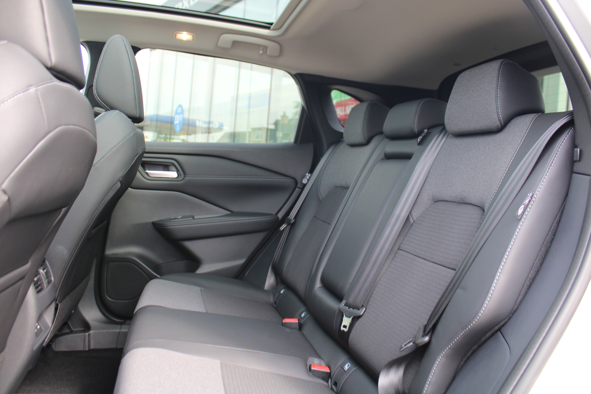 Nissan QASHQAI e-Power N-Connecta + Glass Roof + Cold Pack