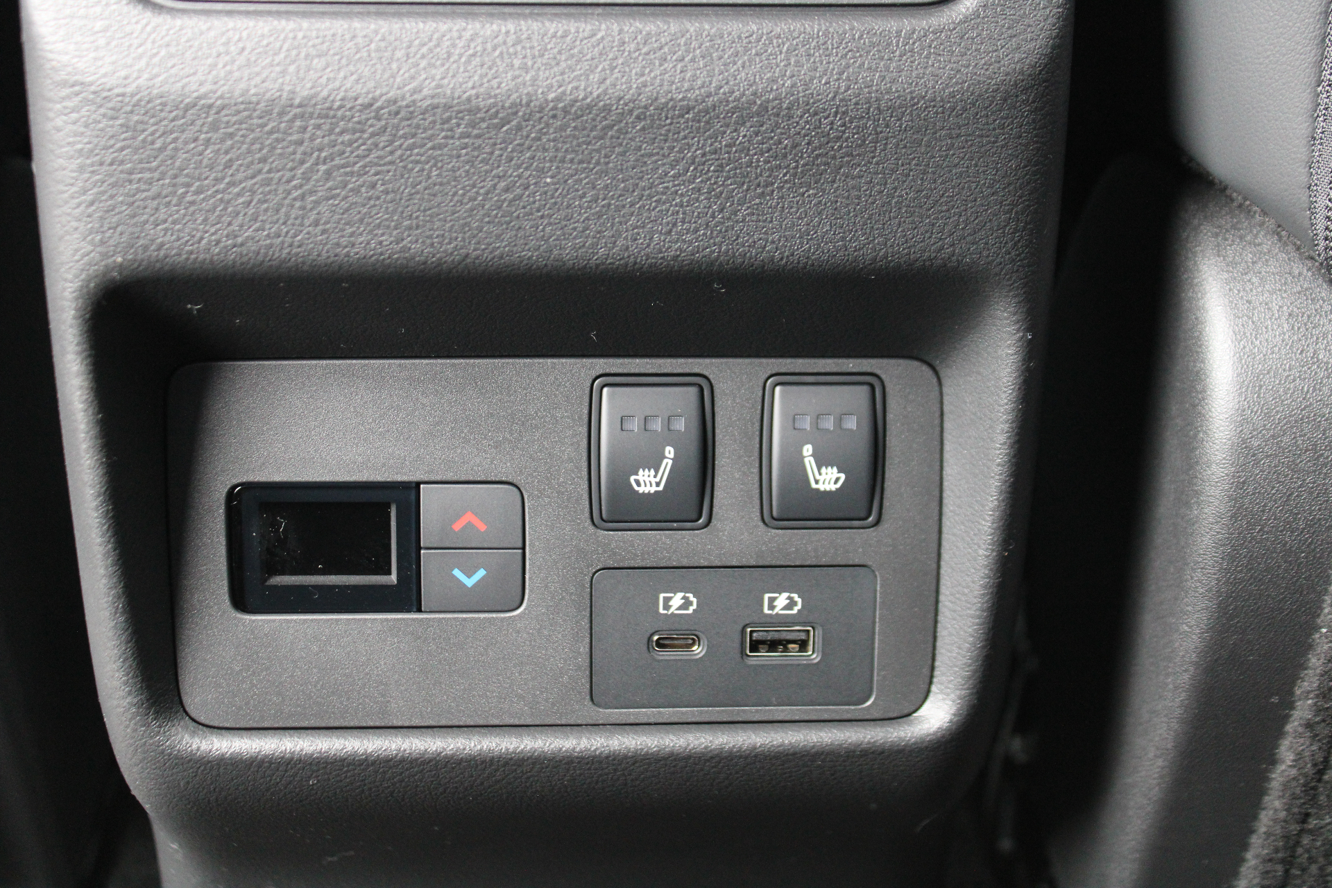 Nissan X-Trail e-FORCE Tekna Plus 4WD + 7 Zitplaatsen